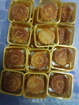 绿豆蓉月饼的做法步骤:10
