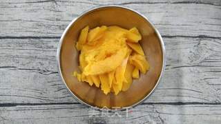 芒果松饼的做法步骤：2