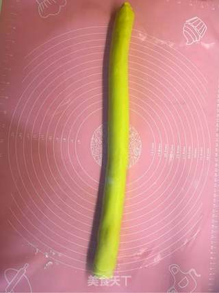 巧做奶香南瓜花卷的做法步骤:10