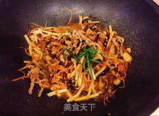 鱼香肉丝的做法步骤：8