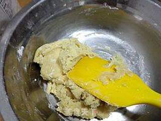 广式莲蓉蛋黄月饼的做法步骤:6