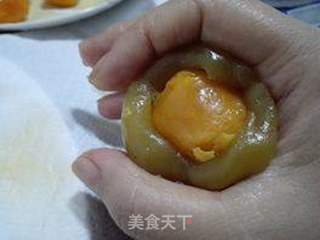 广式莲蓉蛋黄月饼的做法步骤:10