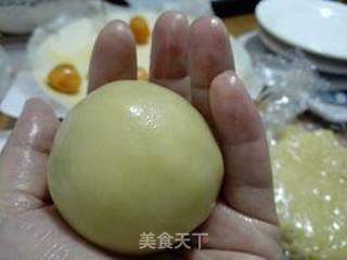 广式莲蓉蛋黄月饼的做法步骤:14