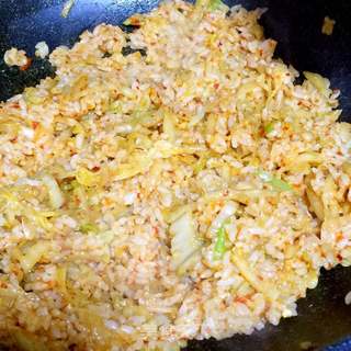 辣白菜炒饭的做法步骤:10