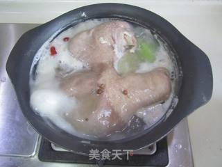 青椒洋葱爆肚条的做法步骤:2