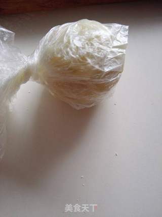 豆沙蛋黄冰皮月饼的做法步骤:6