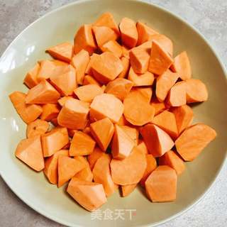 拔丝红薯的做法步骤:2