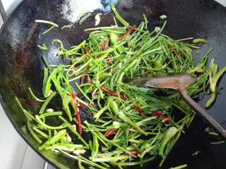 香辣肉丝的做法步骤:11