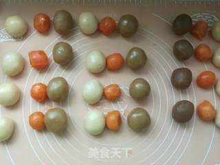 广式蛋黄月饼的做法步骤:8