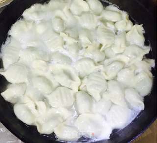 扇贝丁三鲜馅饺子的做法步骤:10