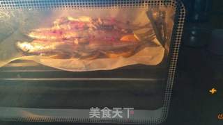 香烤秋刀鱼的做法步骤:9