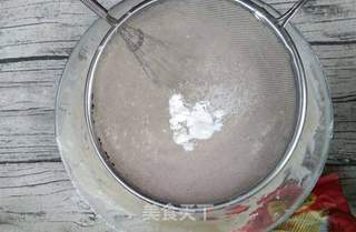 无油香蕉海绵蛋糕的做法步骤:5