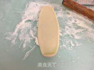 咸蛋黄鲜肉月饼的做法步骤:15