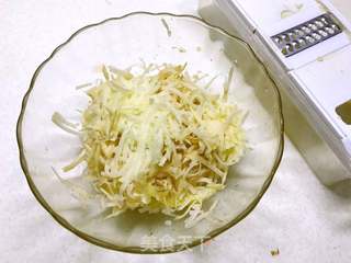 牛油果土豆丝披萨的做法步骤:2