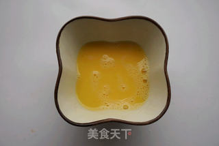果仁肉松千层卷的做法步骤:2