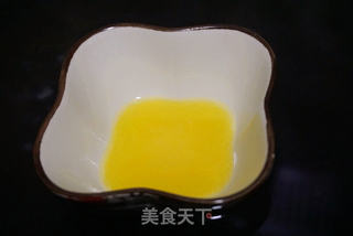 果仁肉松千层卷的做法步骤:3