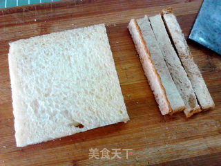 火龙果果酱土司卷的做法步骤:3