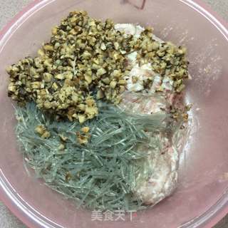 猪肉香菇粉条包的做法步骤:6