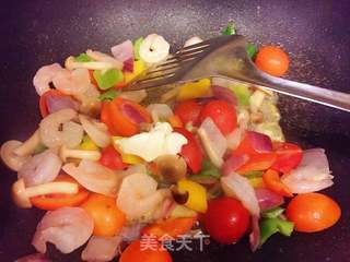 番茄鲜虾意大利面的做法步骤:10