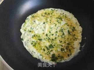 小油菜鸡蛋卷饼的做法步骤:11
