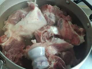 小油菜猪骨汤的做法步骤:2