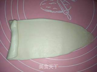 豆沙蛋黄酥的做法步骤:7