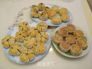 豆沙蛋黄酥的做法步骤:17