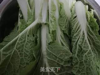 白菜香菇饺子的做法步骤：2