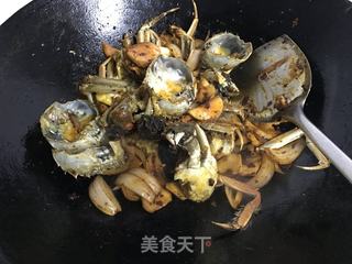 汁浓味鲜的香辣蟹的做法步骤：14