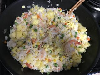 #菠萝炒饭的做法图解13
