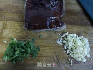 红油豆瓣酱烧鲤鱼的做法步骤:5