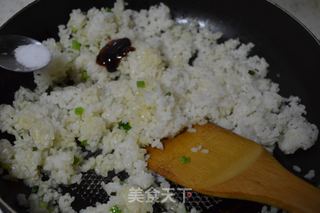 虾仁炒饭的做法步骤:9