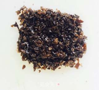韭菜猪肉木耳三鲜馅饺子的做法步骤:4