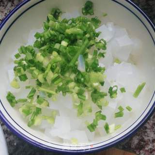 鸡蛋凉粉饺的做法步骤：1