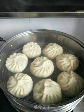 白萝卜粉条肉包子的做法步骤:6