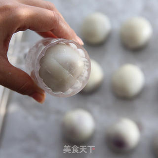 人月两团圆——紫薯冰皮月饼的做法步骤:24