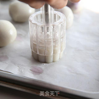 人月两团圆——紫薯冰皮月饼的做法步骤:26