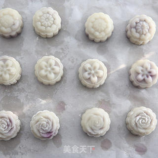 人月两团圆——紫薯冰皮月饼的做法步骤:28