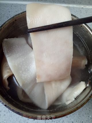 鲜虾皮冻琉璃蛋的做法步骤:2