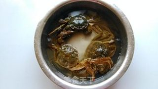 清蒸大闸蟹的做法步骤:2