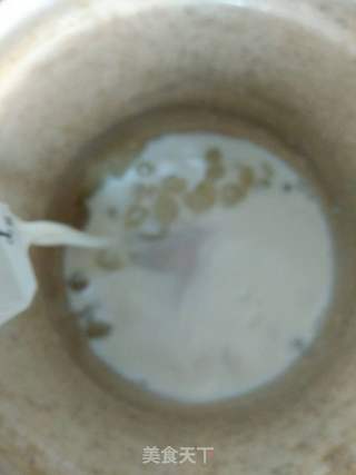 牛奶雪燕羹的做法步骤:4