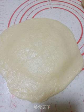 奶酪火腿肠酥的做法步骤:4