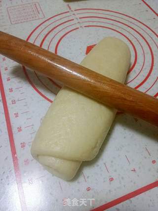 奶酪火腿肠酥的做法步骤:9