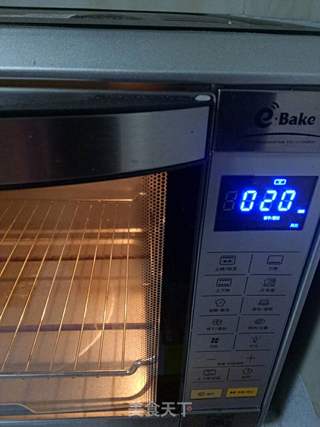 奶酪火腿肠酥的做法步骤:20