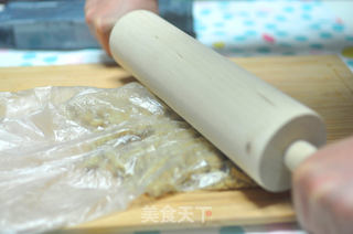 纯天然蓝莓果酱配免烤芝士蛋糕的做法步骤：2