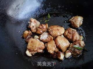 栗子焖鸡翅的做法步骤:8