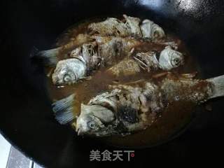 酱焖鲫鱼的做法步骤:12