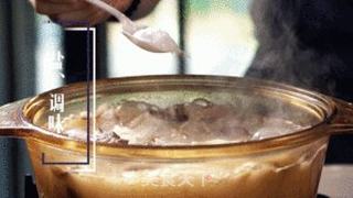 【小森妈妈菜谱】秋季靓汤-沙参玉竹雪梨银耳煲排骨的做法步骤:7