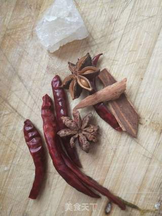 酸菜五花肉炖粉条的做法步骤:4