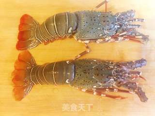 芝士黄油双味大龙虾的做法步骤:2